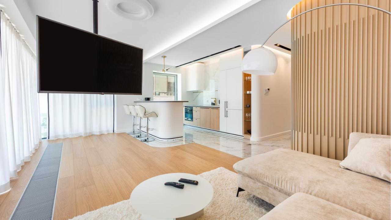 Flatbook - City Center Apartments Yacht Park 그디니아 외부 사진