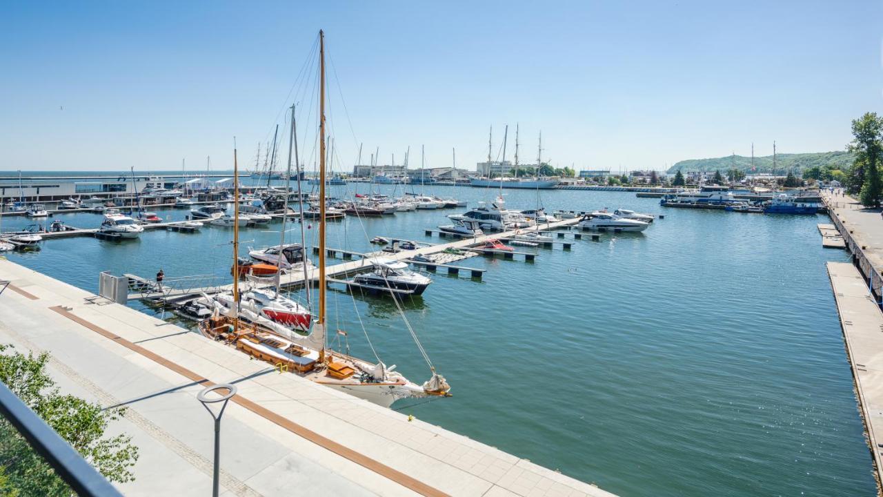 Flatbook - City Center Apartments Yacht Park 그디니아 외부 사진
